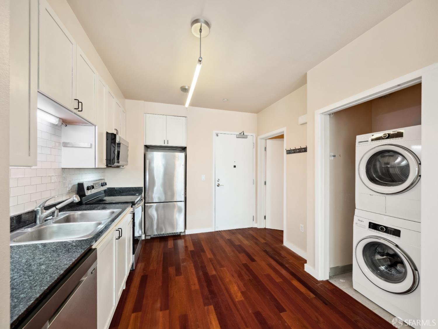 888 7th Street 231