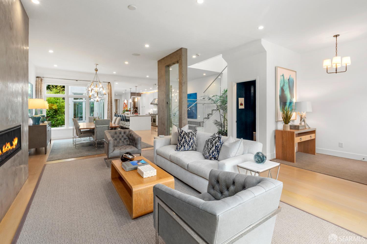 2215 California Street