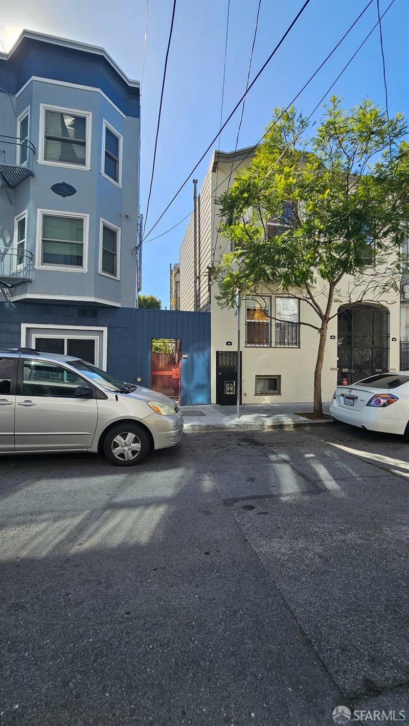 40-44 San Carlos Street