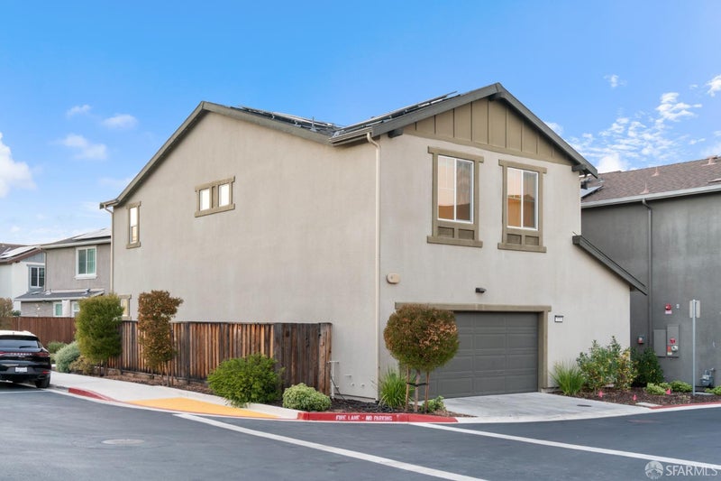 570 Glimmer Way
