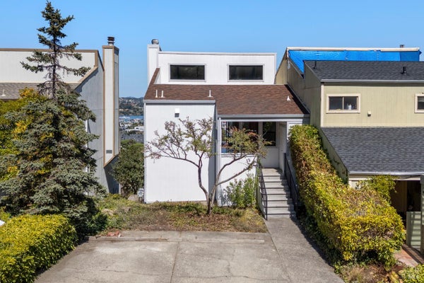 12 ARANA CIR, SAUSALITO, CA 94965 - Image 7092ce21165b6a8ab62f4449ef39f6e1/3405251010