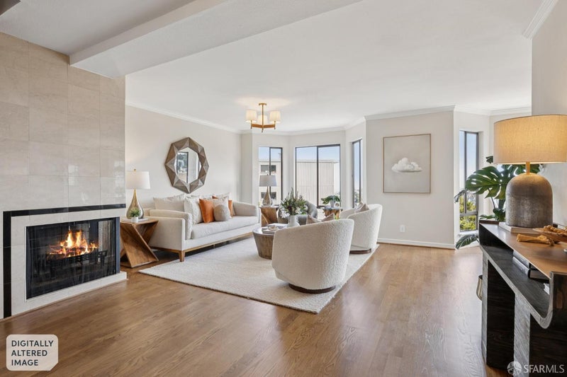 536 Roosevelt Way