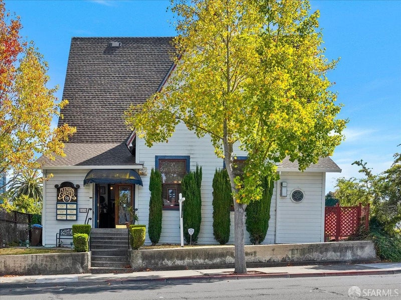 2131 San Pablo Avenue