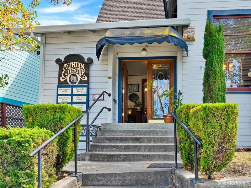 2131 San Pablo Avenue