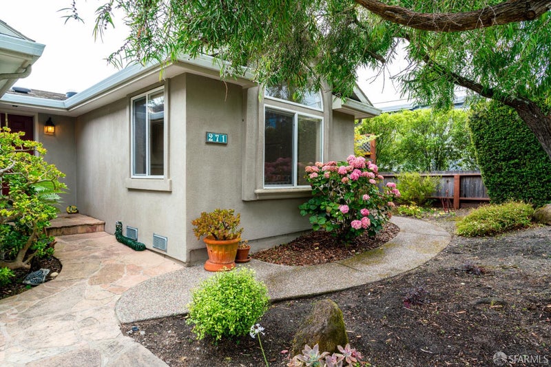 271 Valencia Avenue