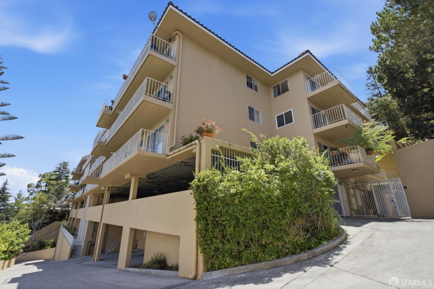 416 Portofino Drive 303