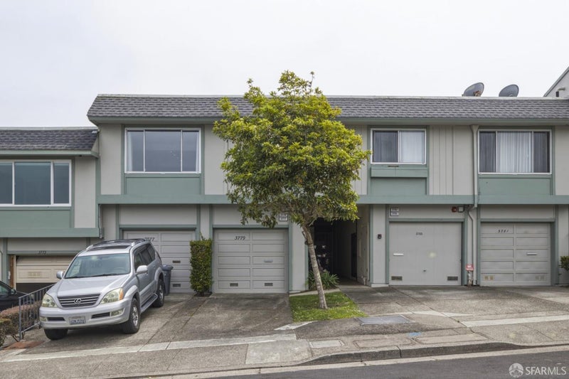 3779 Fairfax Way