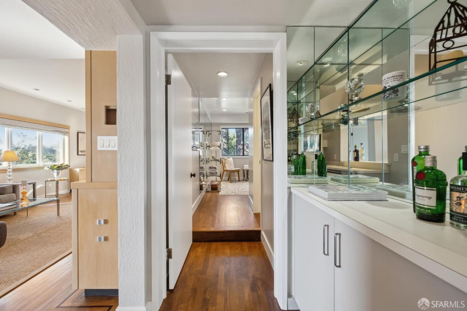 San Francisco, California 94131, United States, 3 Bedrooms Bedrooms, ,4 BathroomsBathrooms,Residential,Pending,4235