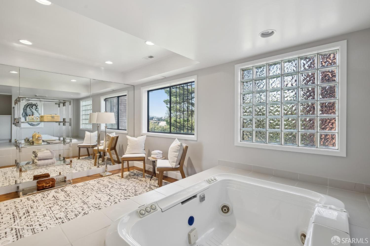 San Francisco, California 94131, United States, 3 Bedrooms Bedrooms, ,4 BathroomsBathrooms,Residential,Pending,4235