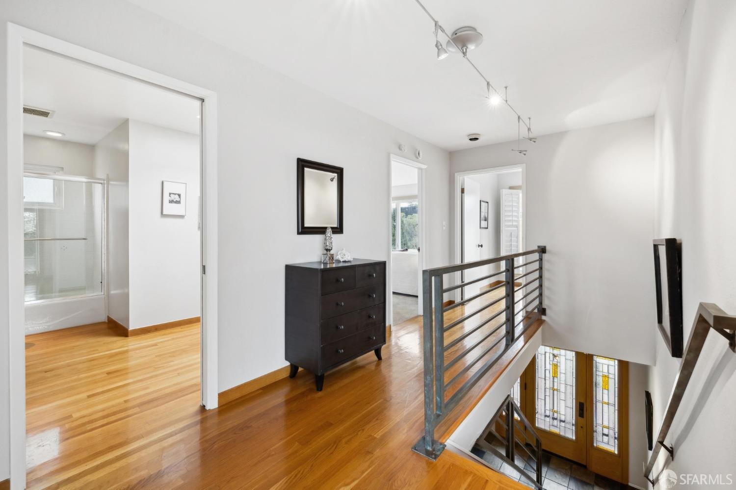 San Francisco, California 94131, United States, 3 Bedrooms Bedrooms, ,4 BathroomsBathrooms,Residential,Pending,4235