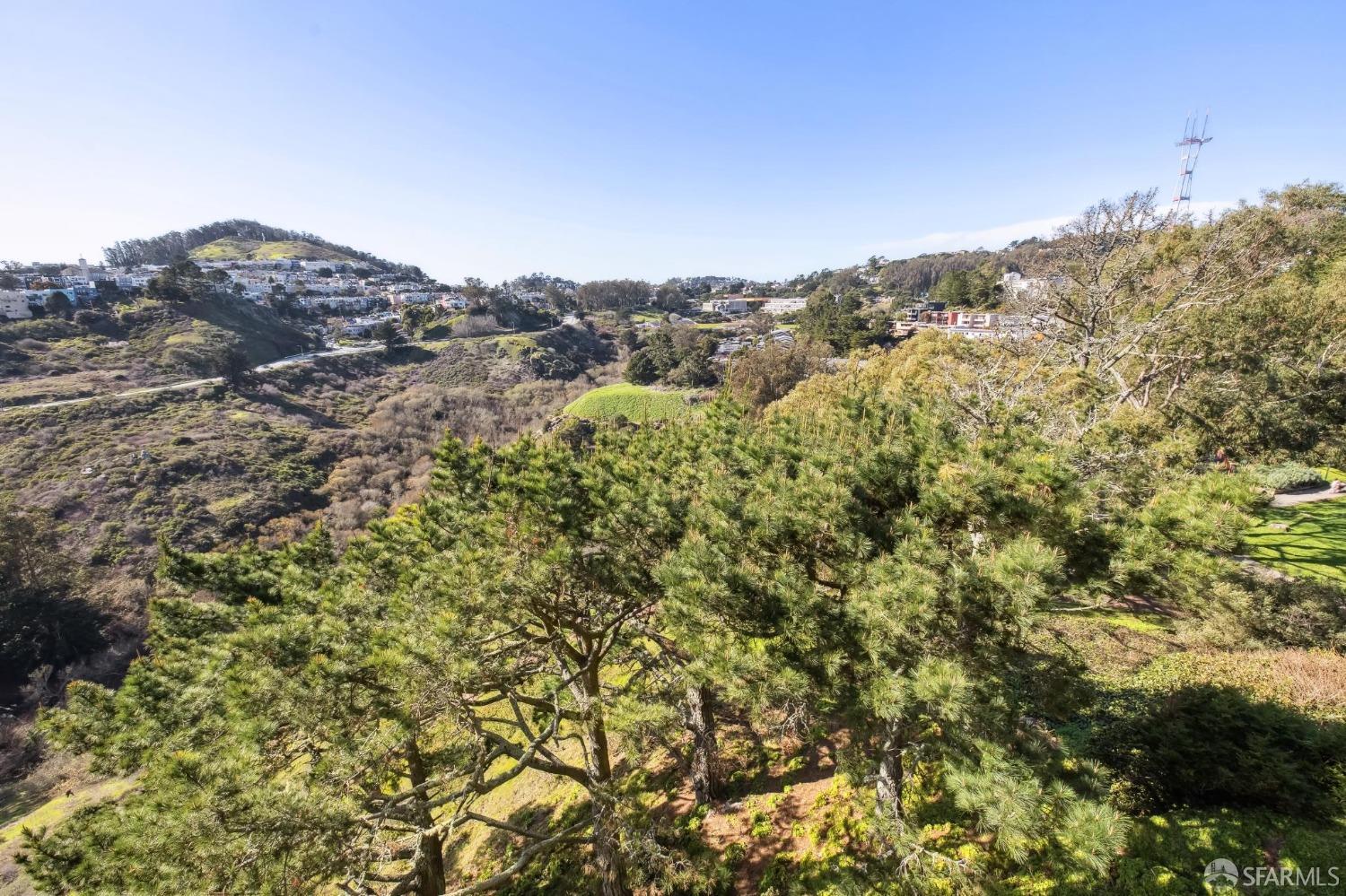 San Francisco, California 94131, United States, 3 Bedrooms Bedrooms, ,4 BathroomsBathrooms,Residential,Pending,4235