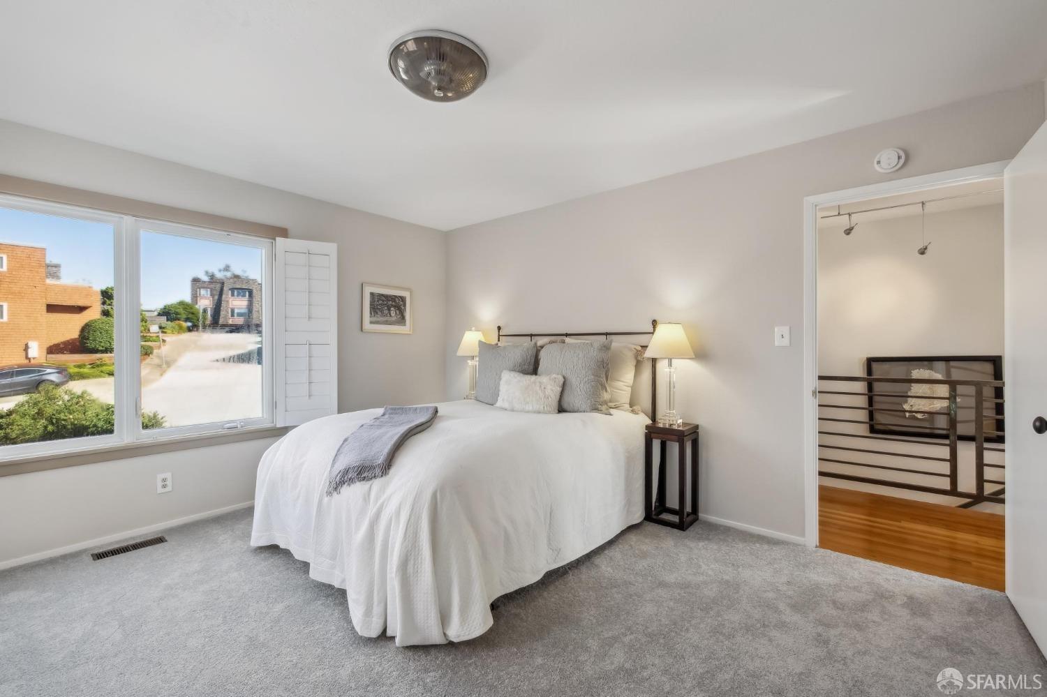 San Francisco, California 94131, United States, 3 Bedrooms Bedrooms, ,4 BathroomsBathrooms,Residential,Pending,4235