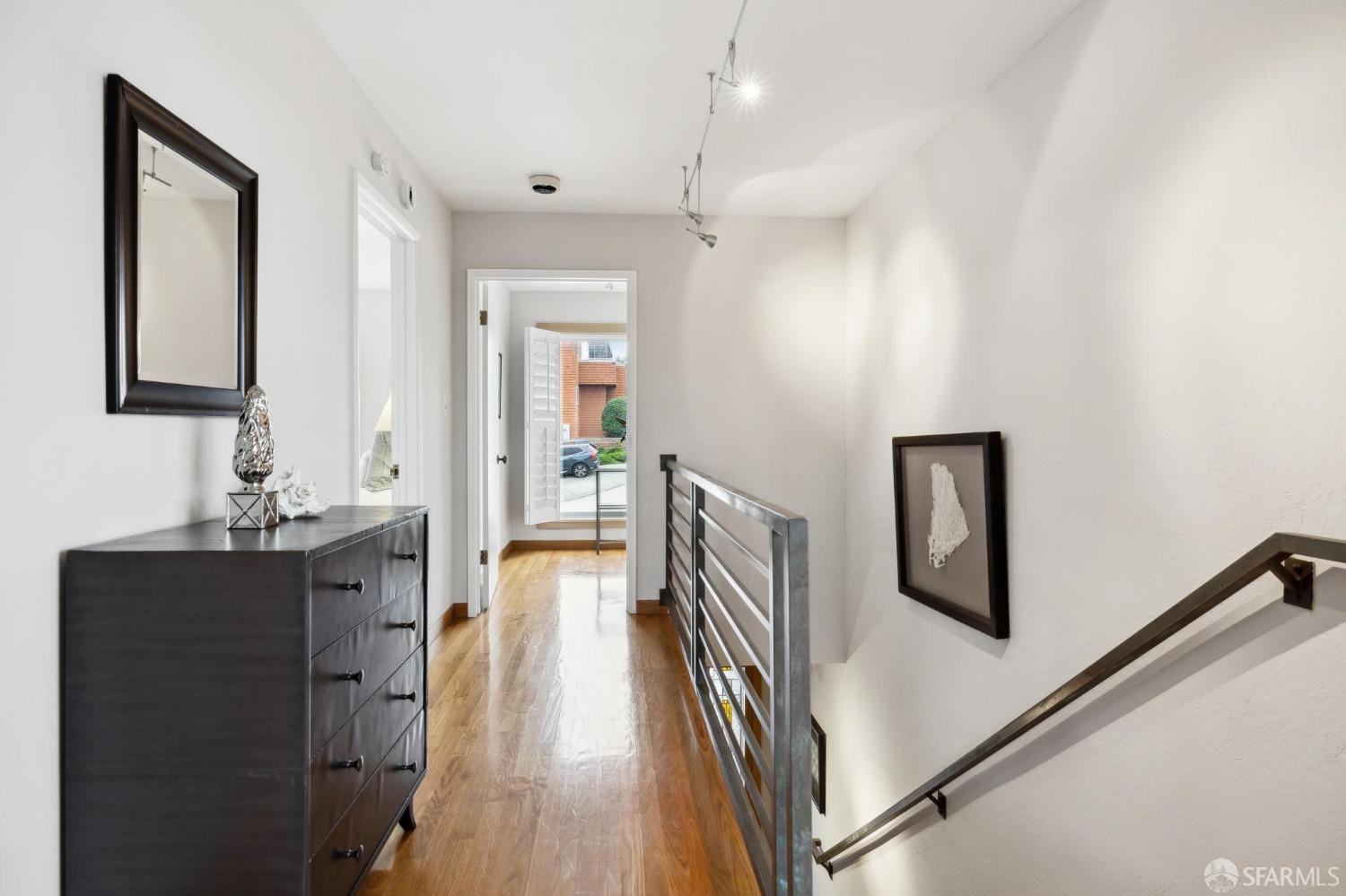 San Francisco, California 94131, United States, 3 Bedrooms Bedrooms, ,4 BathroomsBathrooms,Residential,Pending,4235