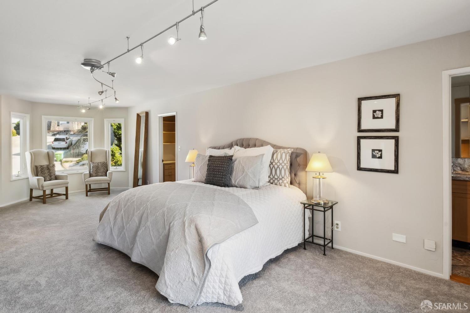 San Francisco, California 94131, United States, 3 Bedrooms Bedrooms, ,4 BathroomsBathrooms,Residential,Pending,4235