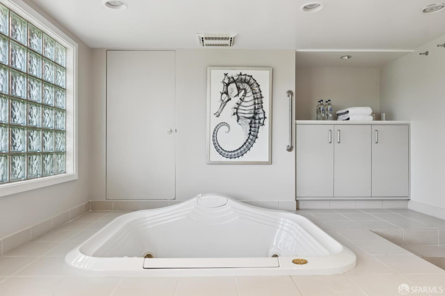 San Francisco, California 94131, United States, 3 Bedrooms Bedrooms, ,4 BathroomsBathrooms,Residential,Pending,4235