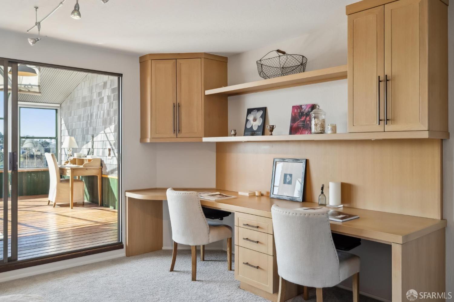 San Francisco, California 94131, United States, 3 Bedrooms Bedrooms, ,4 BathroomsBathrooms,Residential,Pending,4235