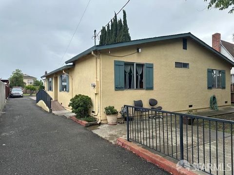 155 Sunset Boulevard, Hayward, CA 94544 - #: 426123808