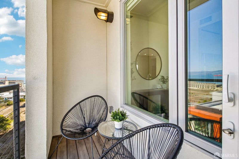 10 Innes Court 406