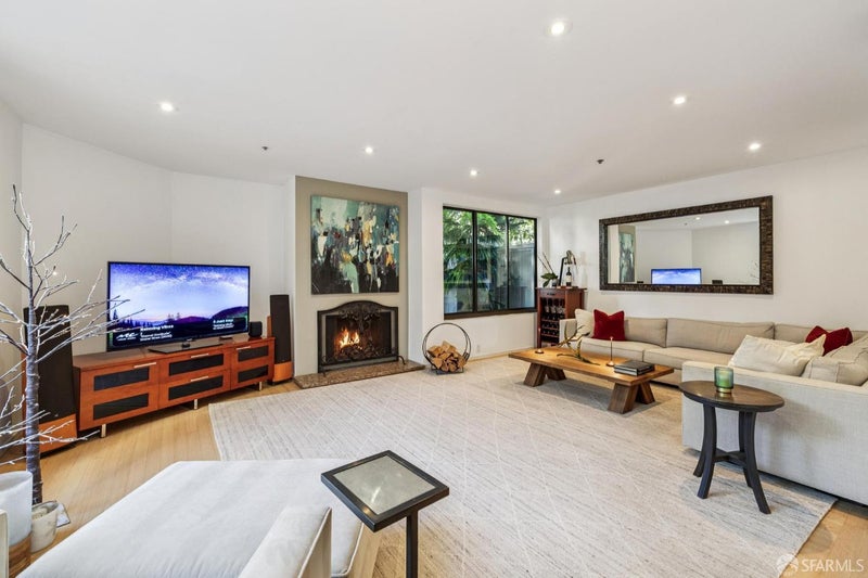156 Lombard Street 37