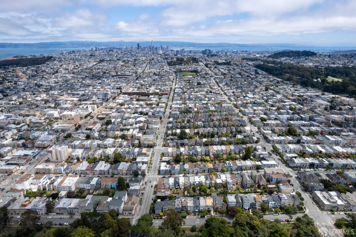 San Francisco, California 94118, United States, 4 Bedrooms Bedrooms, ,4 BathroomsBathrooms,Residential,Pending,180457