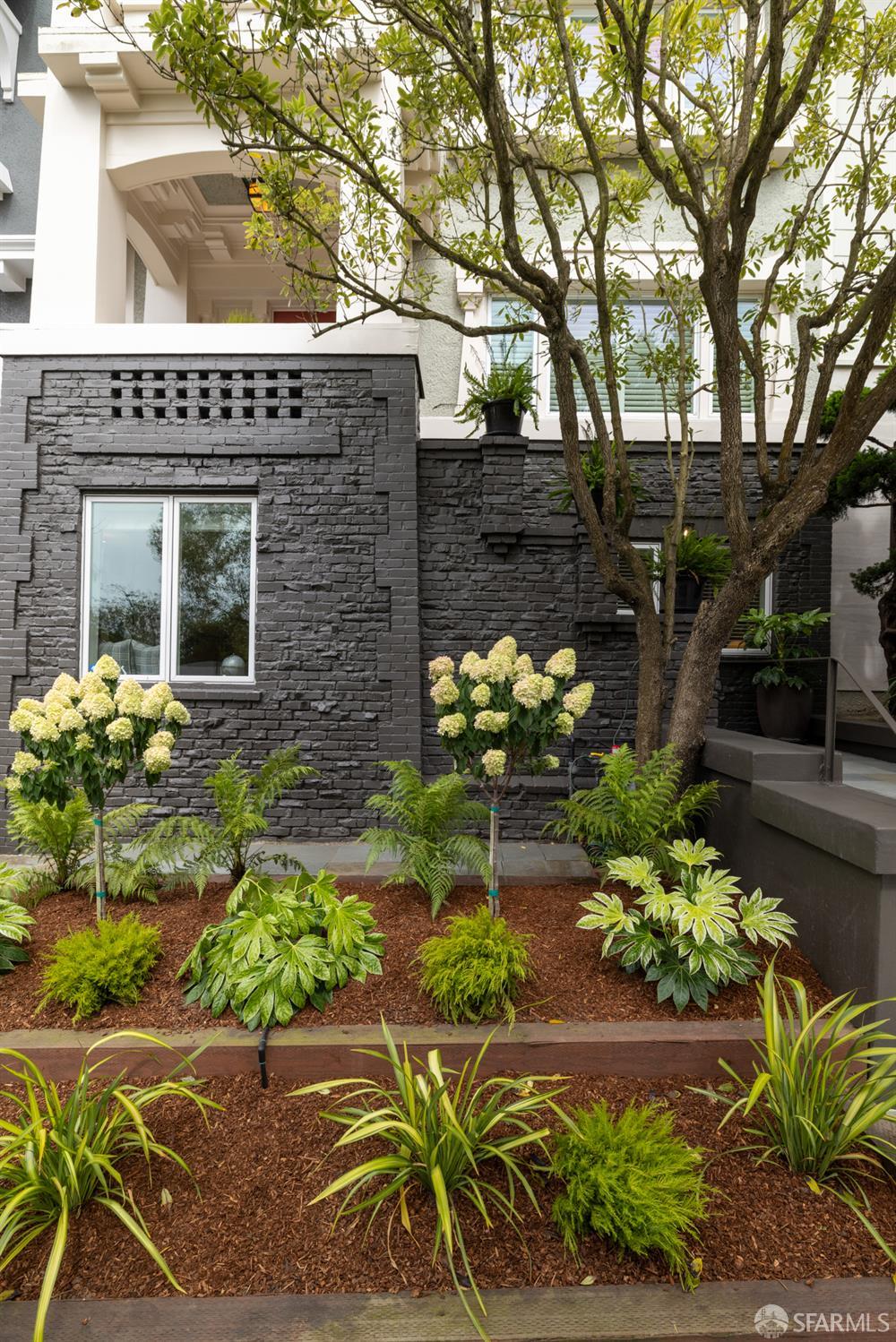 San Francisco, California 94118, United States, 4 Bedrooms Bedrooms, ,4 BathroomsBathrooms,Residential,Pending,180457