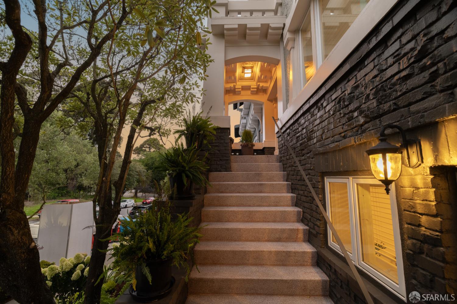 San Francisco, California 94118, United States, 4 Bedrooms Bedrooms, ,4 BathroomsBathrooms,Residential,Pending,180457