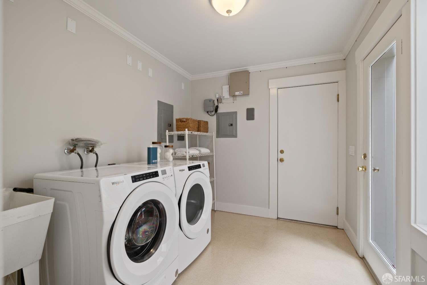 San Francisco, California 94118, United States, 4 Bedrooms Bedrooms, ,4 BathroomsBathrooms,Residential,Pending,180457