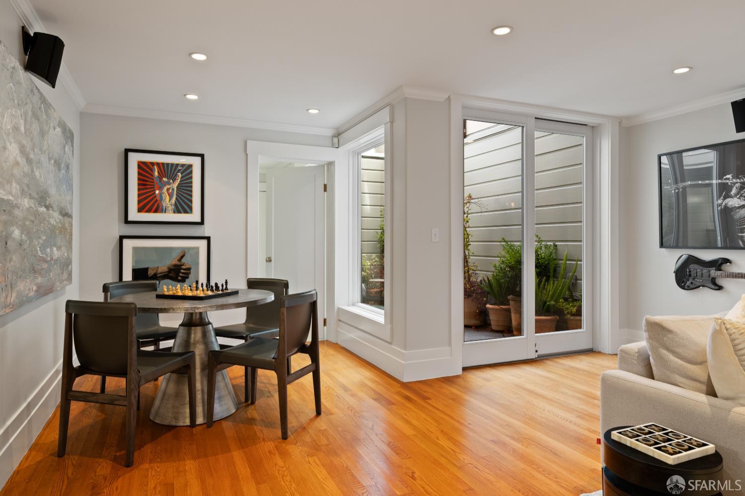 San Francisco, California 94118, United States, 4 Bedrooms Bedrooms, ,4 BathroomsBathrooms,Residential,Pending,180457