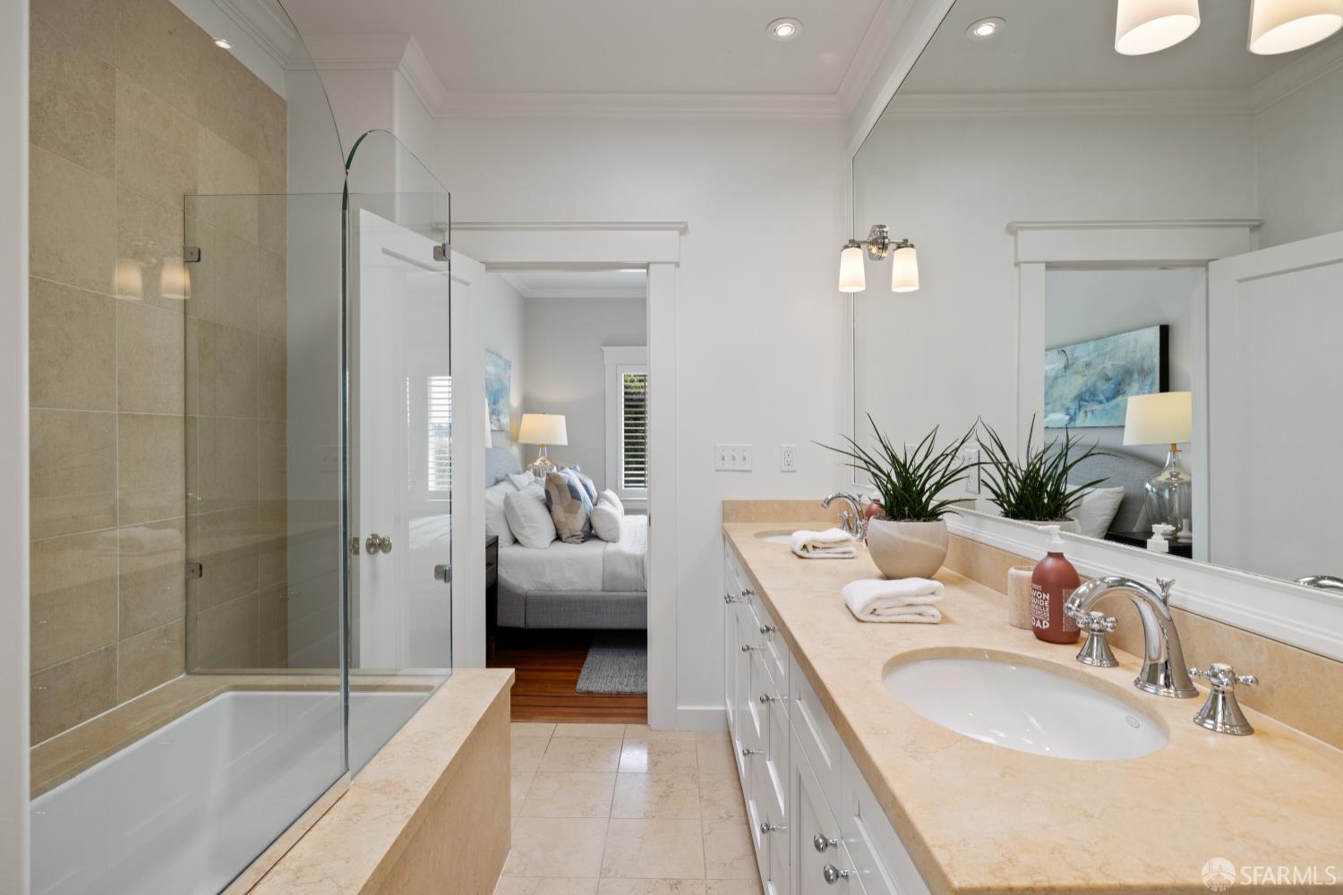 San Francisco, California 94118, United States, 4 Bedrooms Bedrooms, ,4 BathroomsBathrooms,Residential,Pending,180457