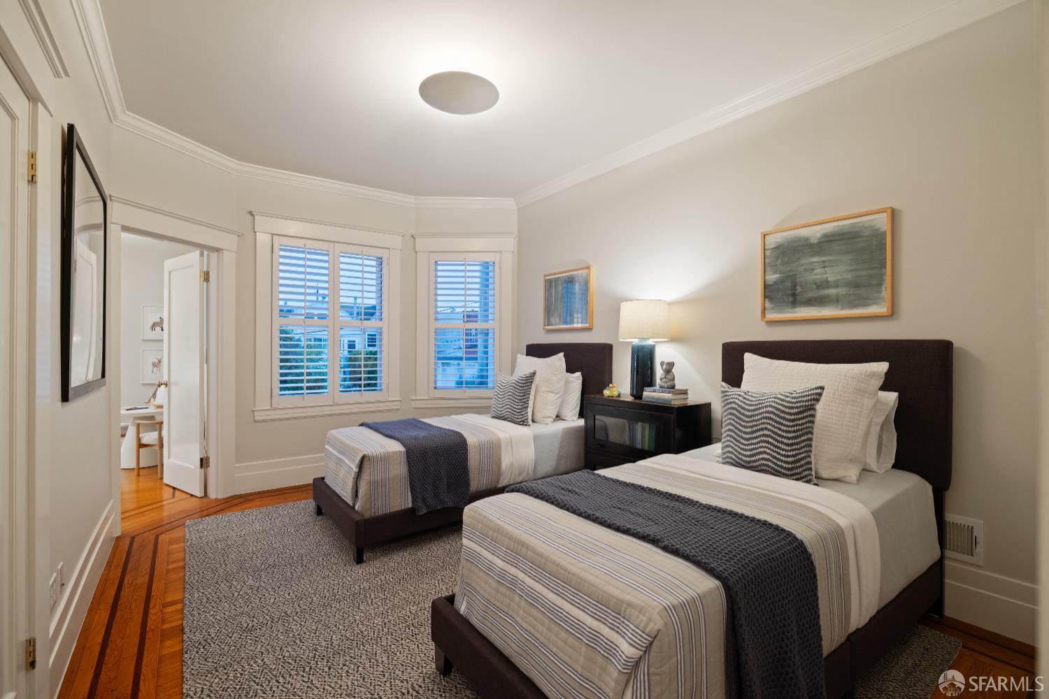 San Francisco, California 94118, United States, 4 Bedrooms Bedrooms, ,4 BathroomsBathrooms,Residential,Pending,180457