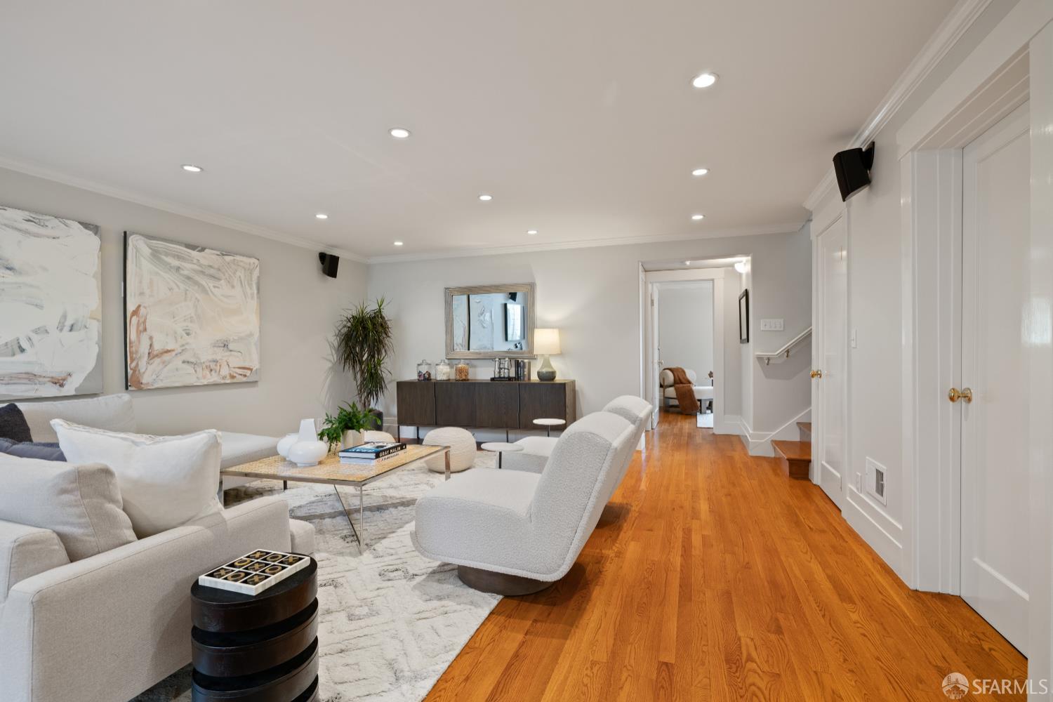 San Francisco, California 94118, United States, 4 Bedrooms Bedrooms, ,4 BathroomsBathrooms,Residential,Pending,180457