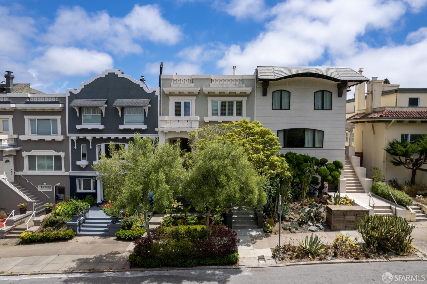 San Francisco, California 94118, United States, 4 Bedrooms Bedrooms, ,4 BathroomsBathrooms,Residential,Pending,180457