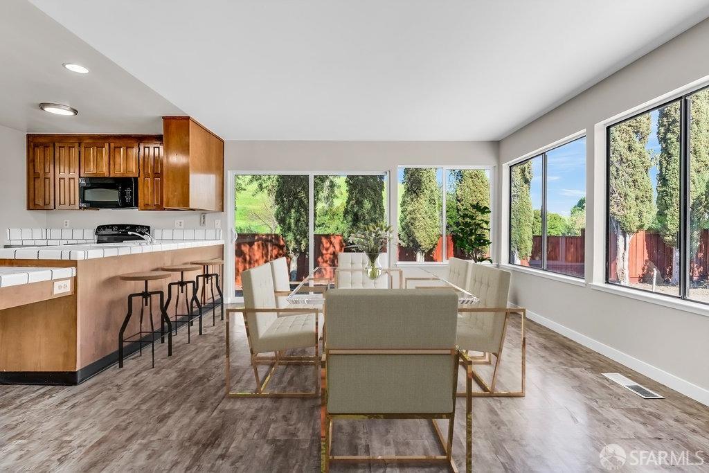 Concord, California 94521, United States, 3 Bedrooms Bedrooms, ,2 BathroomsBathrooms,Residential,Pending,78486