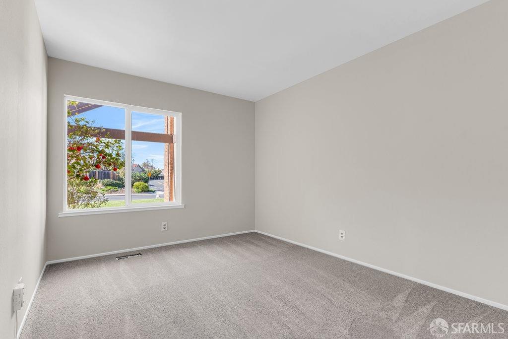 Concord, California 94521, United States, 3 Bedrooms Bedrooms, ,2 BathroomsBathrooms,Residential,Pending,78486