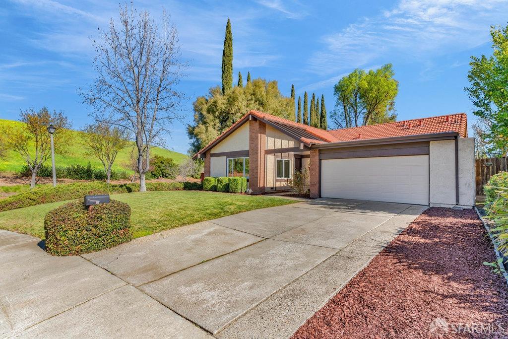 Concord, California 94521, United States, 3 Bedrooms Bedrooms, ,2 BathroomsBathrooms,Residential,Pending,78486