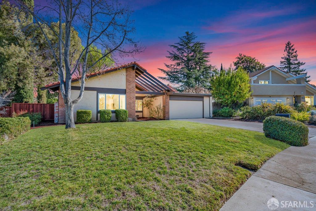 Concord, California 94521, United States, 3 Bedrooms Bedrooms, ,2 BathroomsBathrooms,Residential,Pending,78486