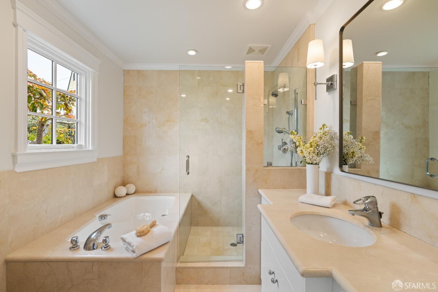 San Francisco, California 94127, United States, 3 Bedrooms Bedrooms, ,5 BathroomsBathrooms,Residential,Pending,208929