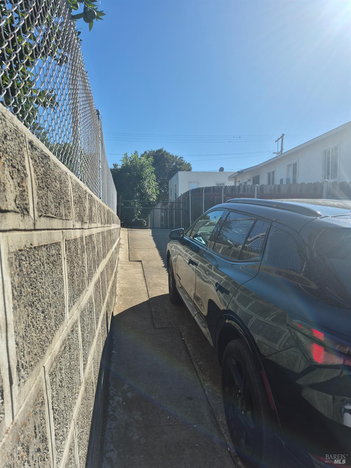 1039 Georgia Street