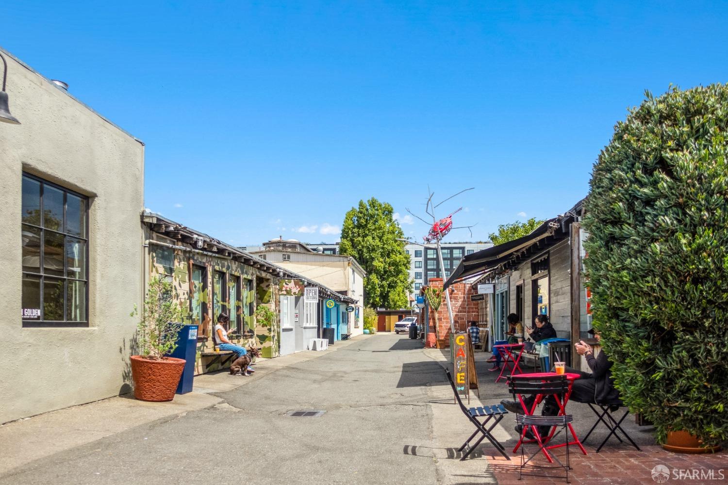 5000 Telegraph Avenue