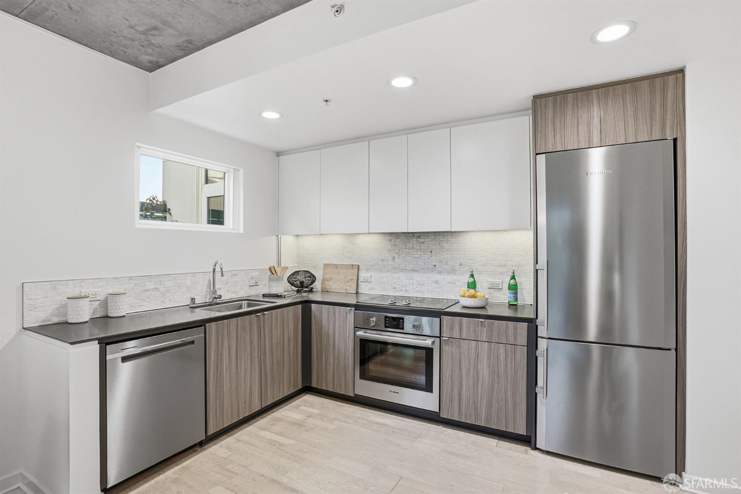 45 Bartlett Street 206