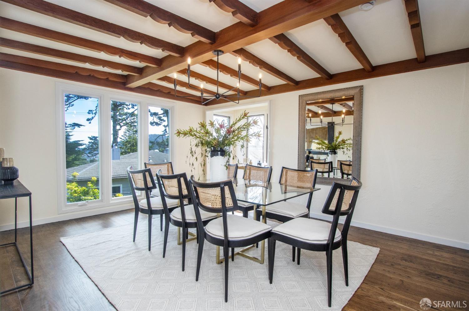 San Francisco, California 94116, United States, 3 Bedrooms Bedrooms, ,2 BathroomsBathrooms,Residential,Pending,82261