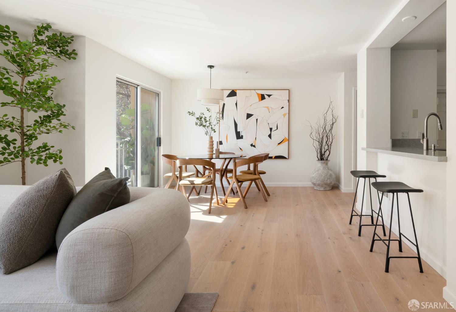 600 Chestnut Street 210