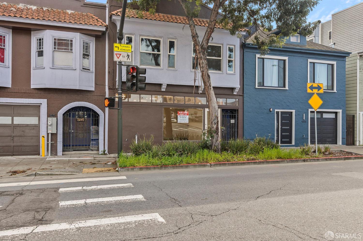 3287 Cesar Chavez Street, San Francisco CA 94110