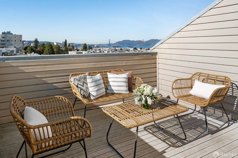 2315 Van Ness Avenue 7