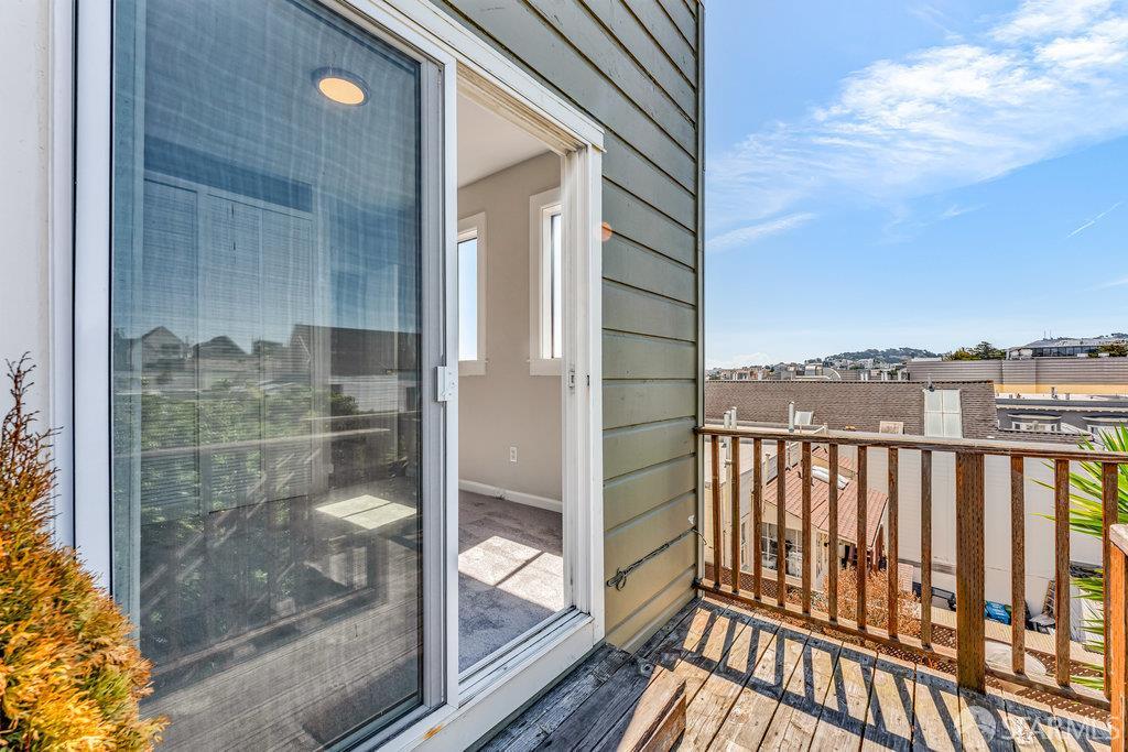 San Francisco, California 94115, United States, 1 Bedroom Bedrooms, ,1 BathroomBathrooms,Residential,Active,203390