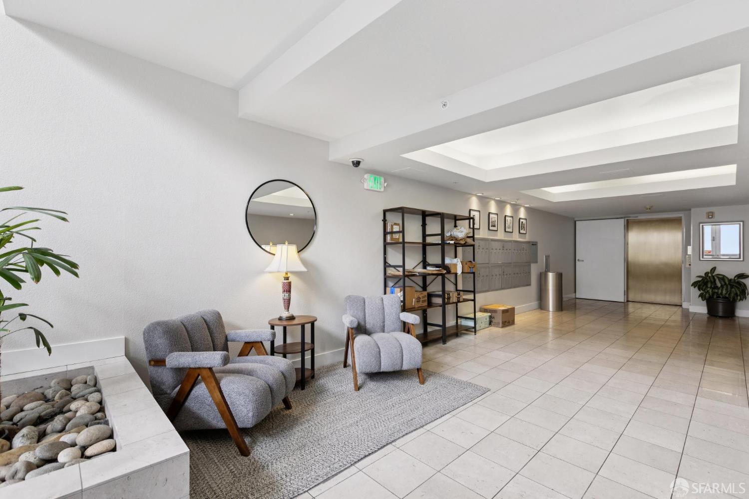 1880 Steiner Street 401