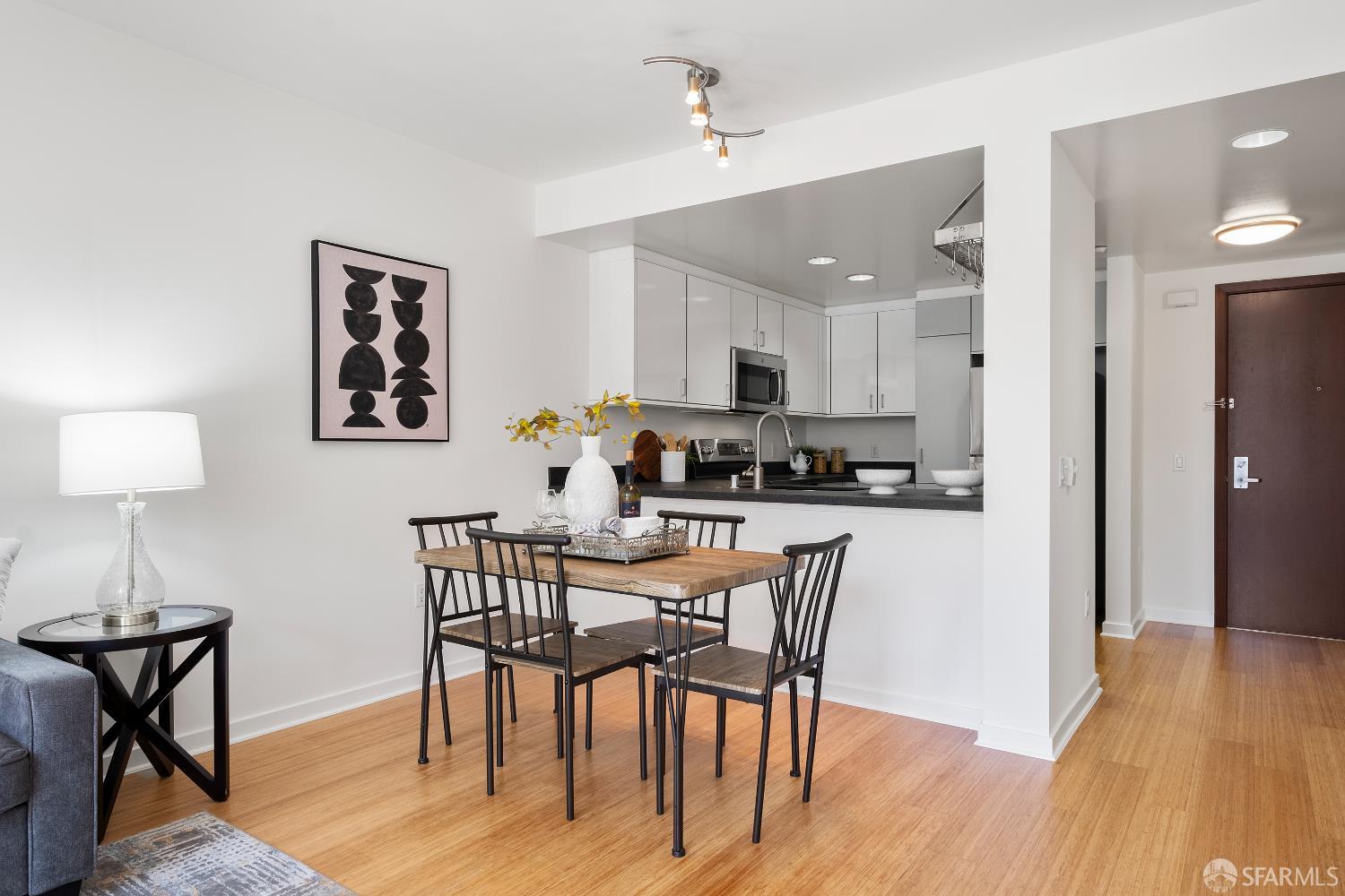 451 Kansas Street 362