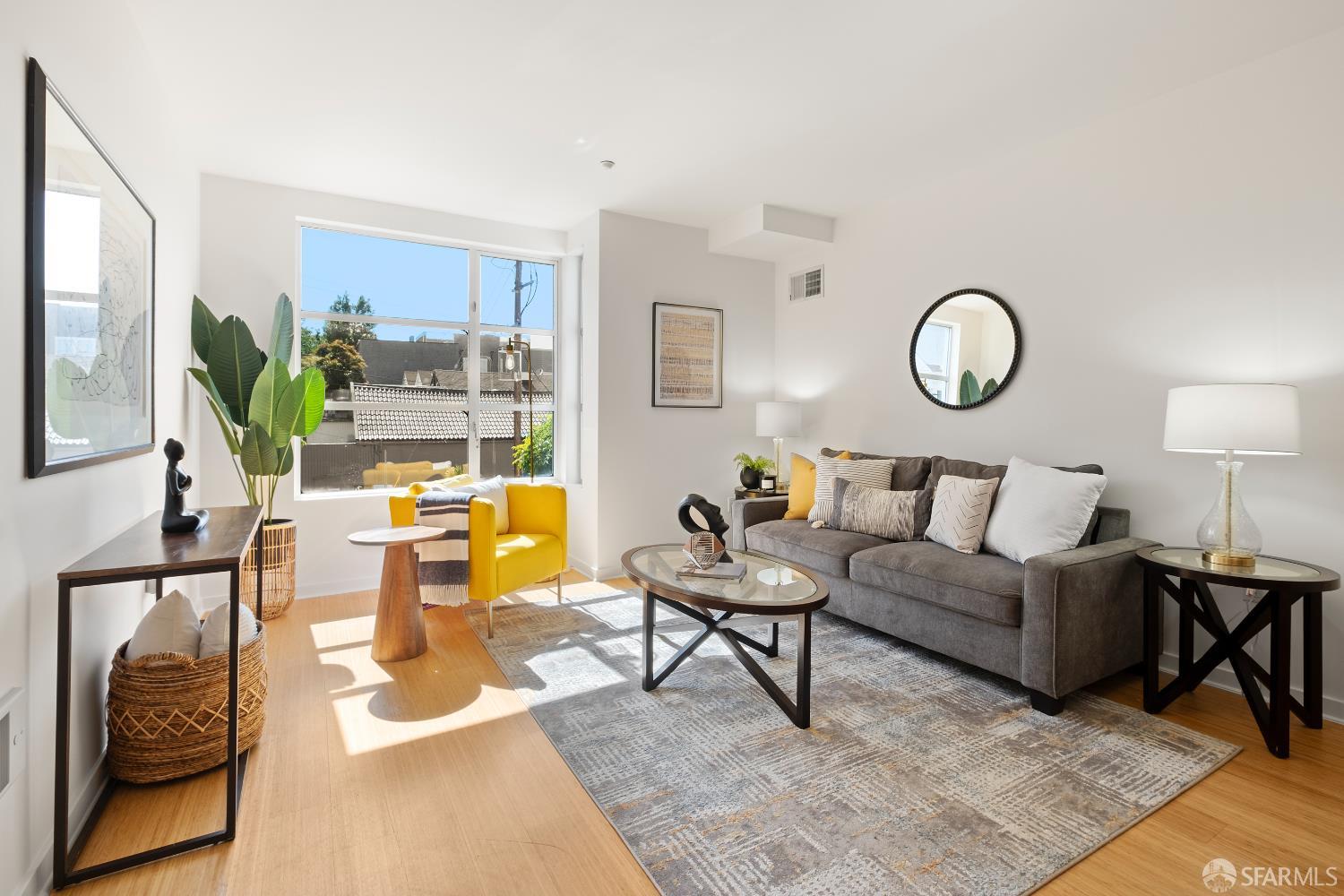 451 Kansas Street 362