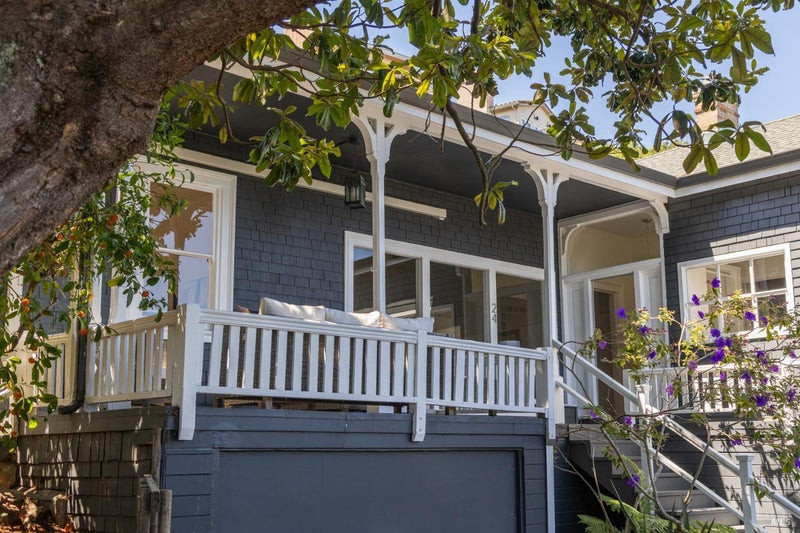 24 Cazneau Avenue