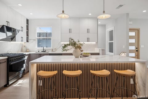 24 Lawrence Avenue, San Francisco, CA 94112 - #: 426167061